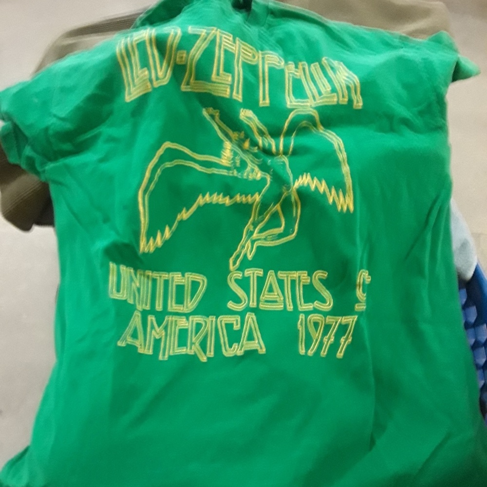 Led Zeppelin t shirt